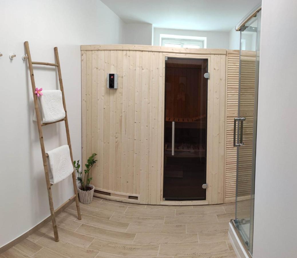 Hotel *** Nat Krynica Zdroj Luaran gambar