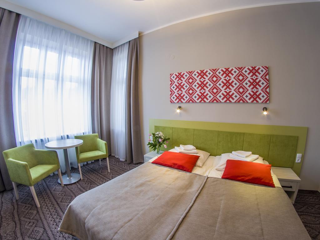 Hotel *** Nat Krynica Zdroj Luaran gambar