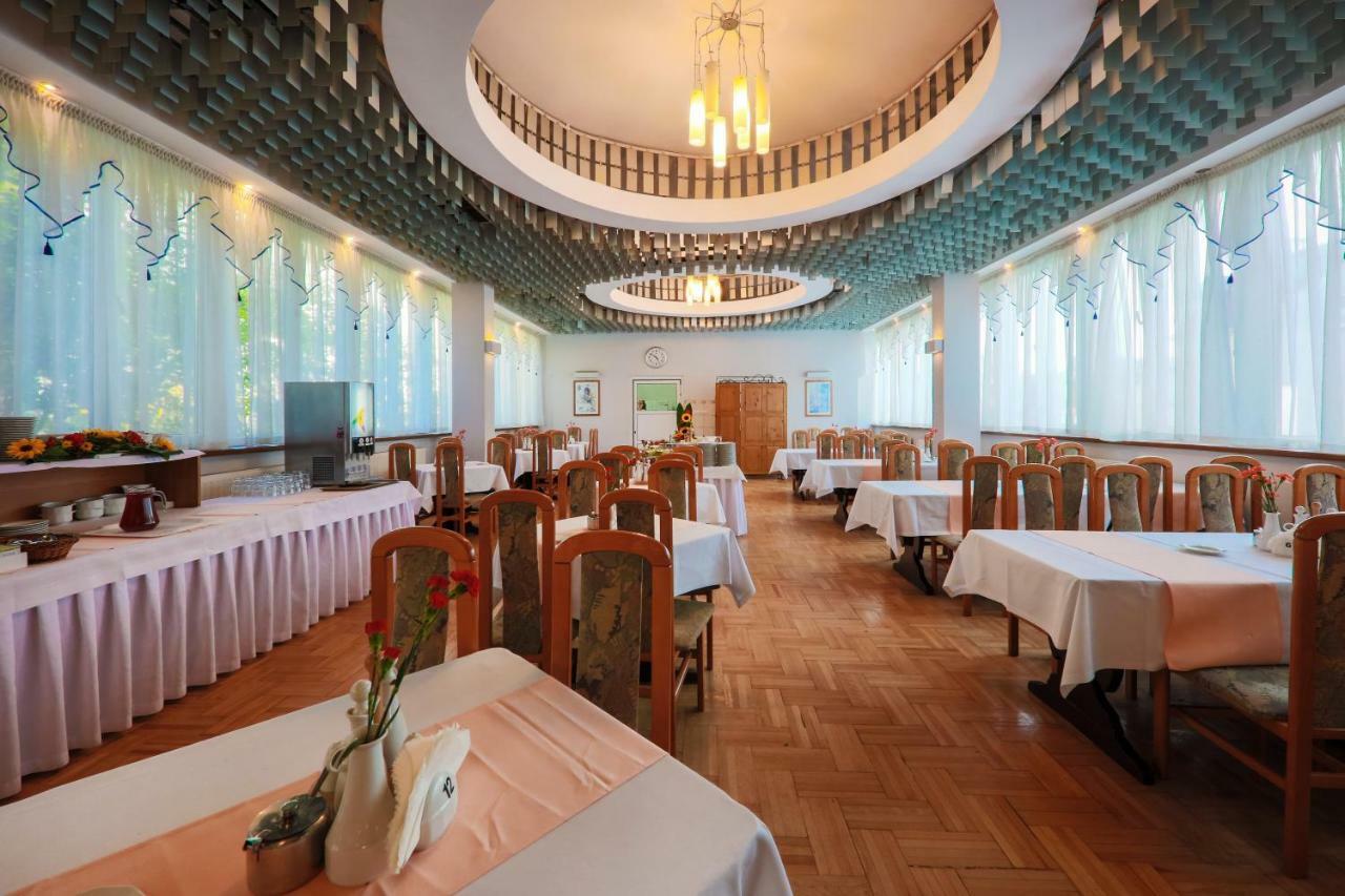 Hotel *** Nat Krynica Zdroj Luaran gambar