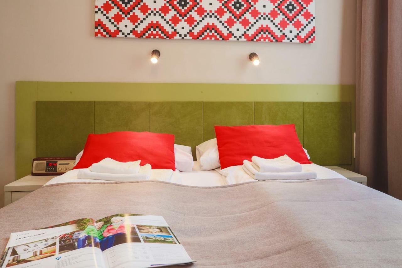 Hotel *** Nat Krynica Zdroj Luaran gambar